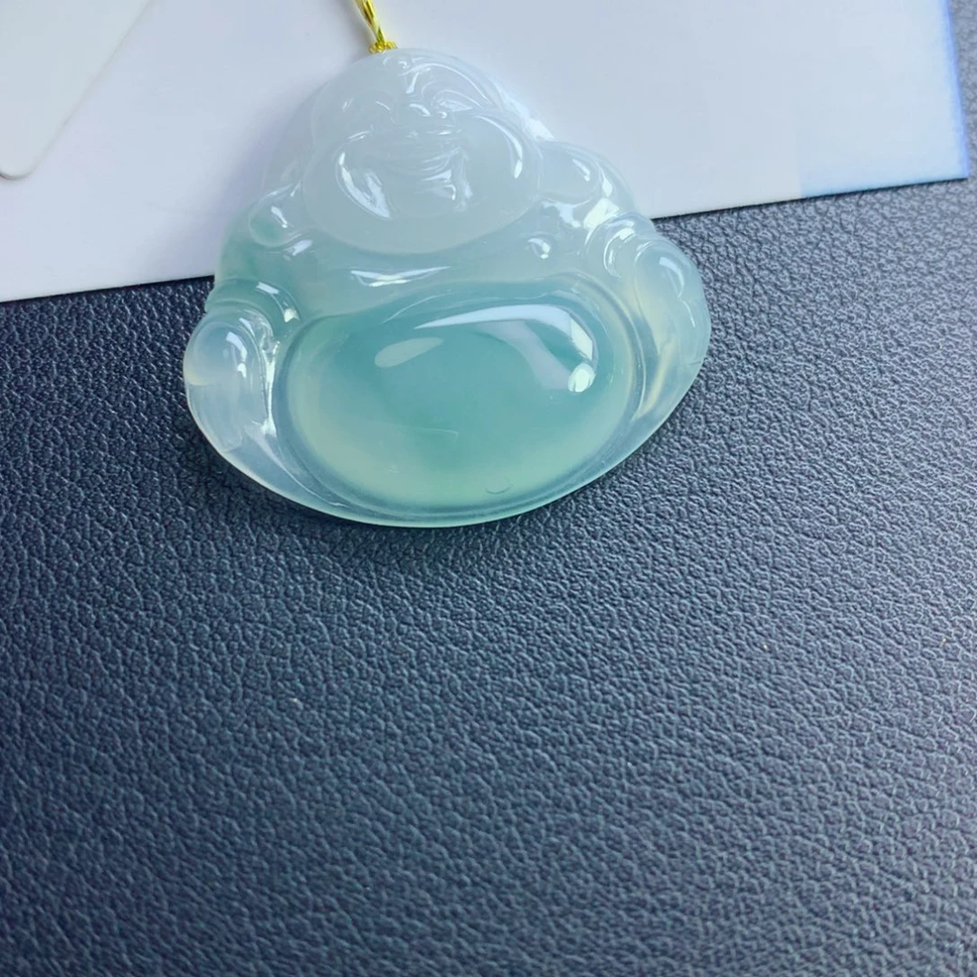 翡翠未镶嵌颈饰佛公