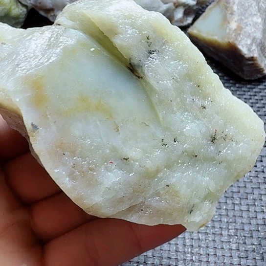 和田玉（糖玉）未镶嵌珠宝半成品