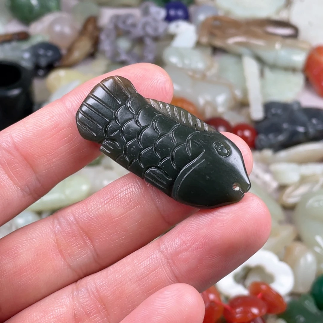 和田玉（糖玉）颈饰未镶嵌