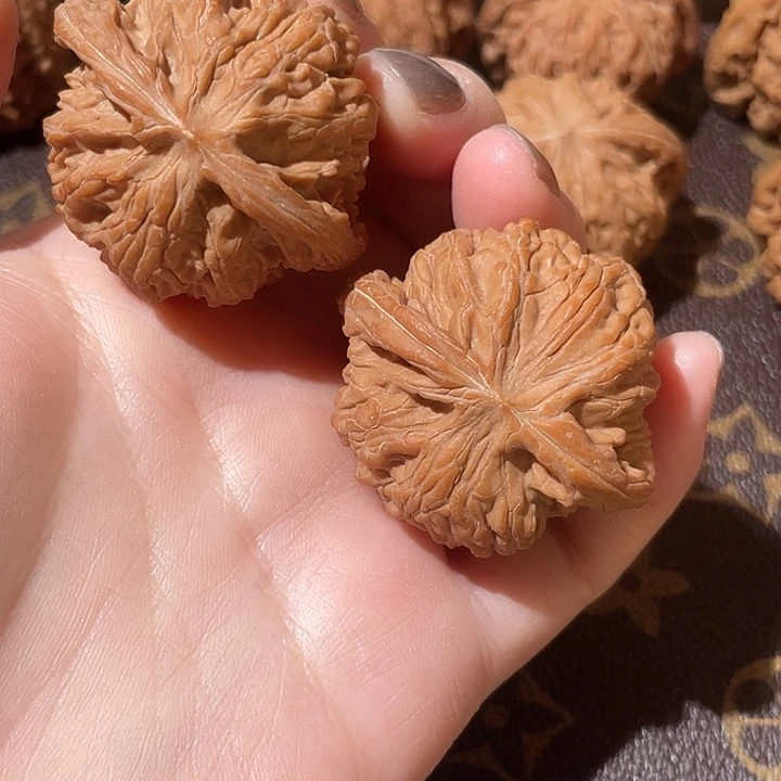 风***下大叶紫檀（黑酸枝木类）磨盘