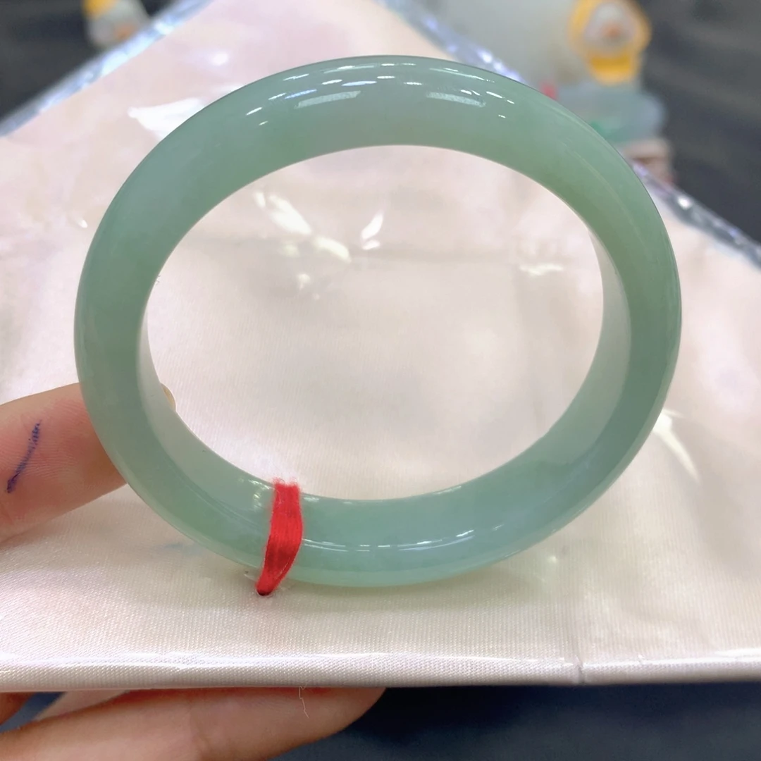 翡翠未镶嵌手镯翡翠30