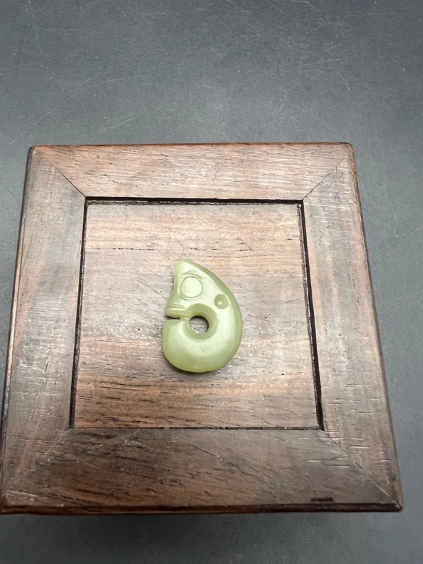 河磨玉玉猪龙挂件