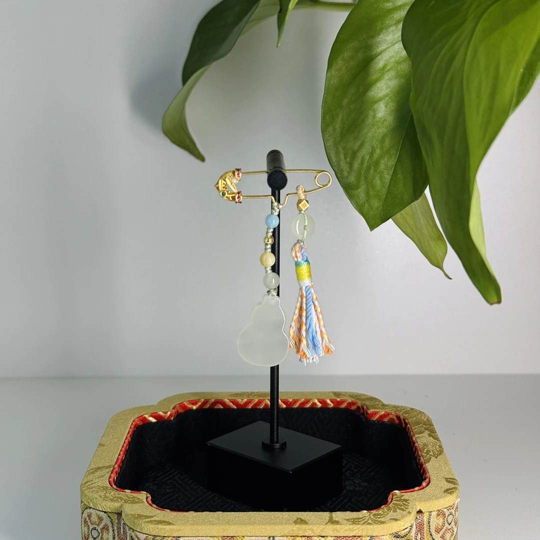 壹屿珠宝 2025111   和田玉典藏葫芦胸针