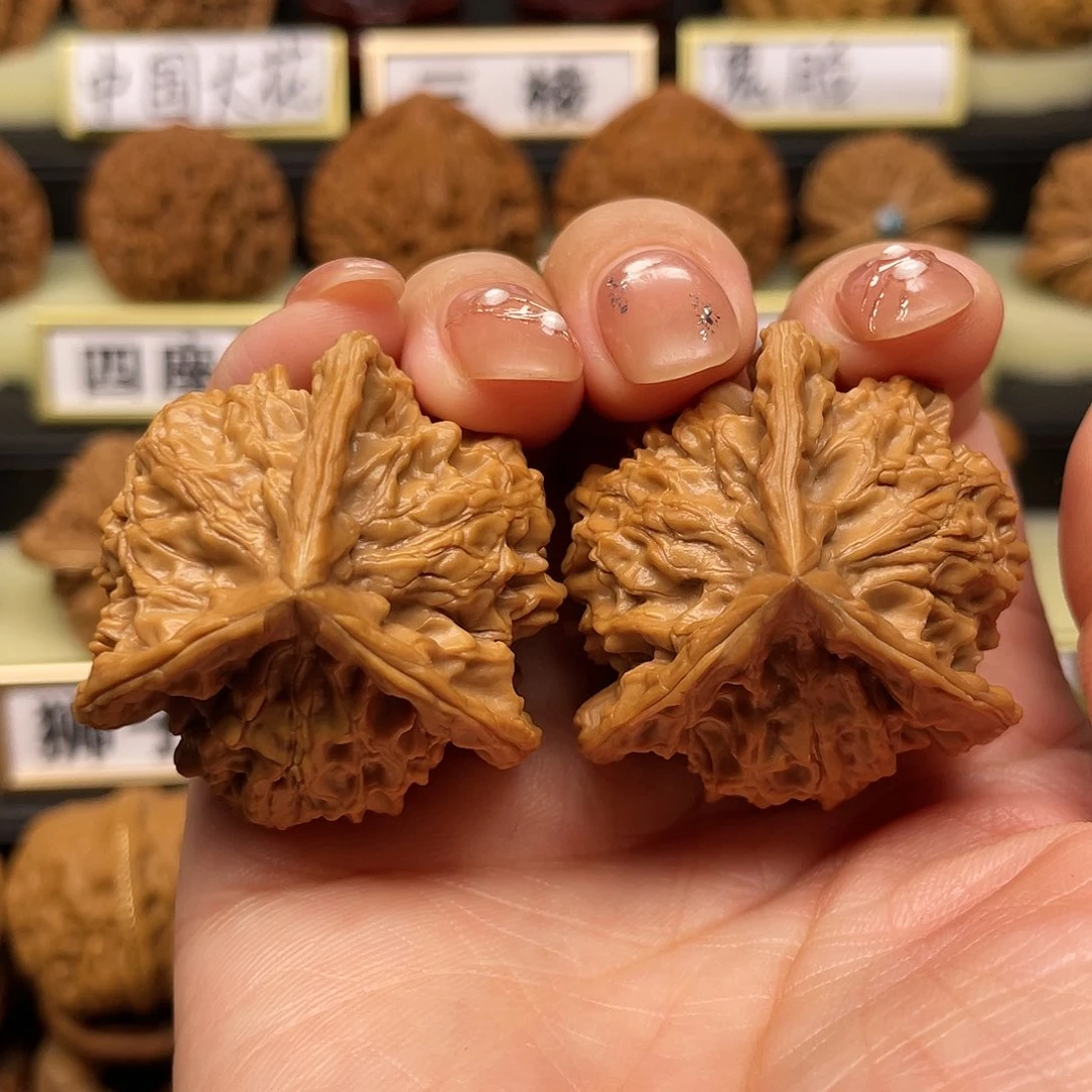 【闪购商品】文玩核桃吊坠三棱