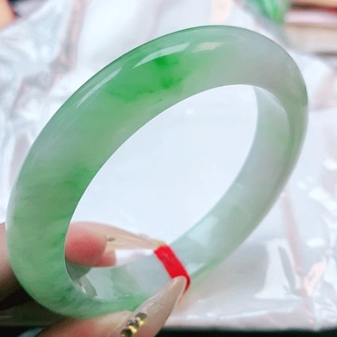 未镶嵌手镯翡翠2832
