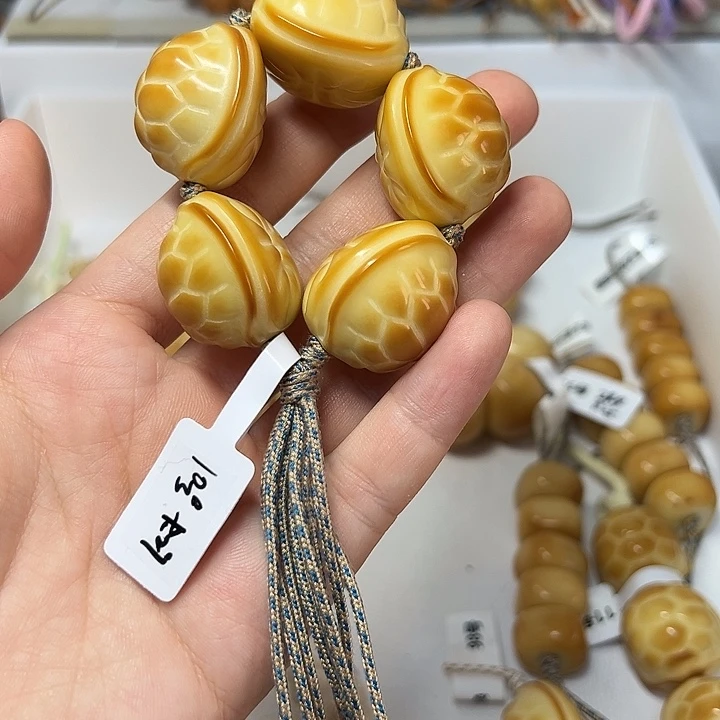 吊坠菩提根/象牙果K27 特价瑕疵款手持不退不换 10 号