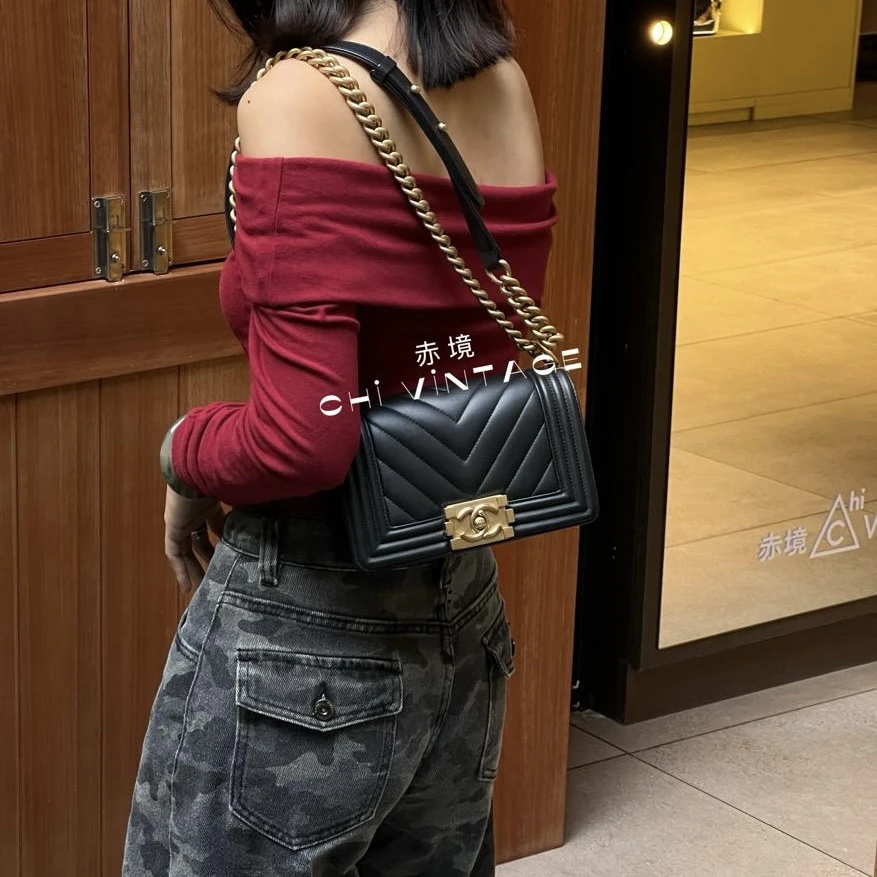 99新 Chanel/香奈儿 2059 黑金V纹leboy单肩包小号18
