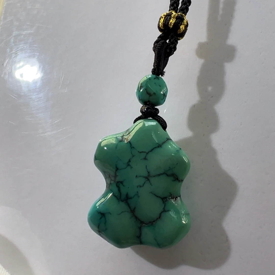 绿松石未镶嵌挂件