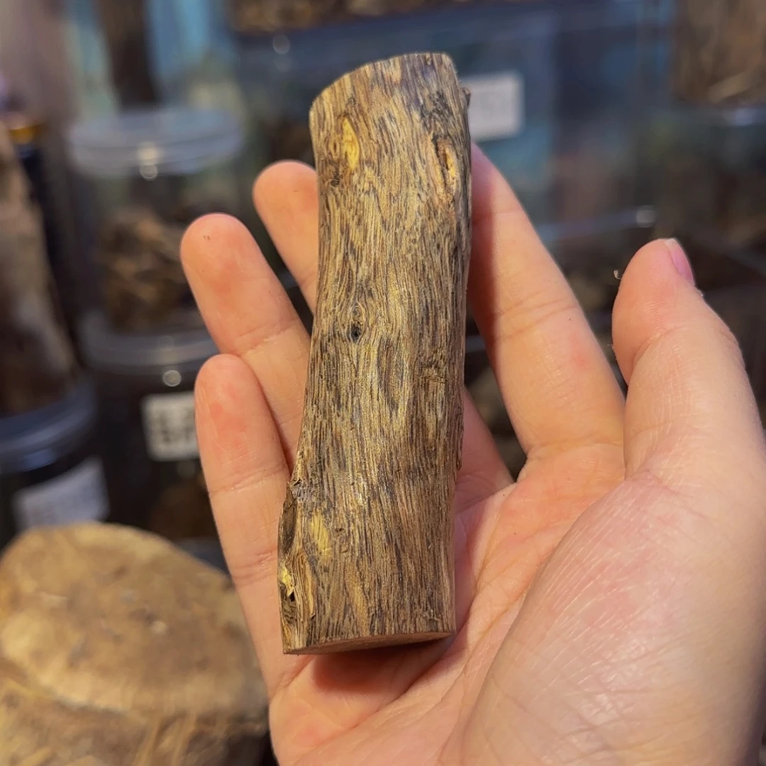 沉香碎屑沉香24克88