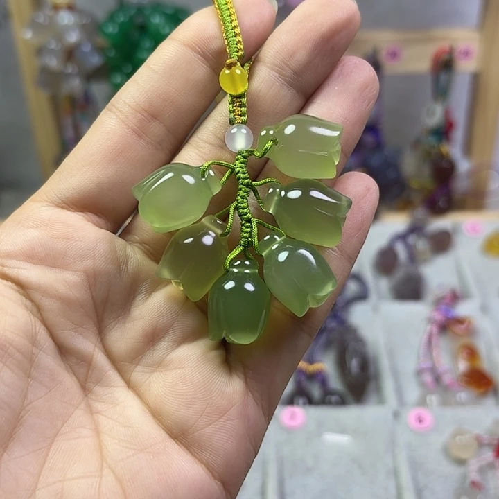 晴水绿钥匙挂铃兰花