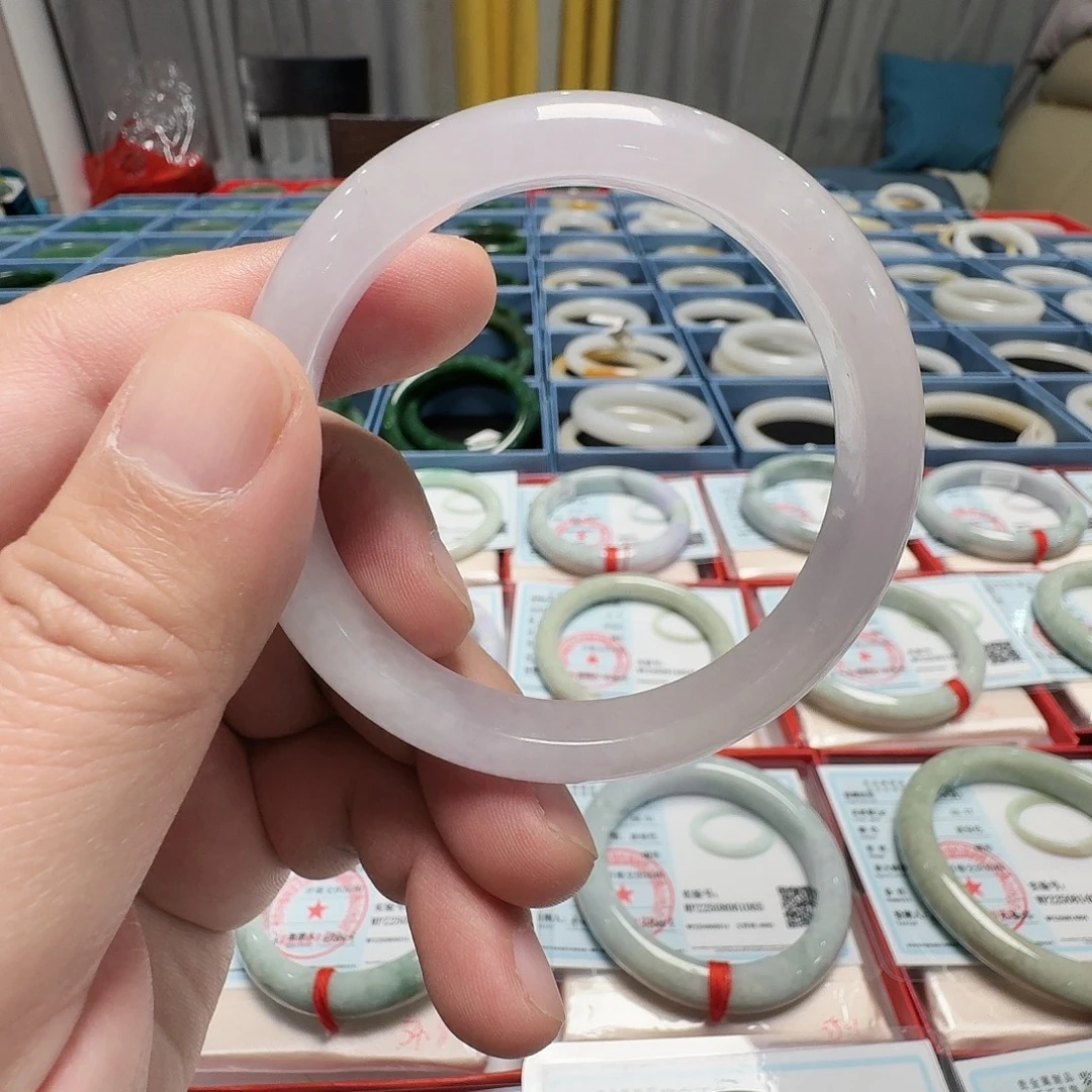 翡翠未镶嵌手镯尾货不退