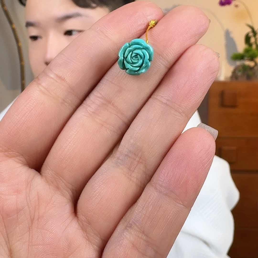 绿松石未镶嵌挂件