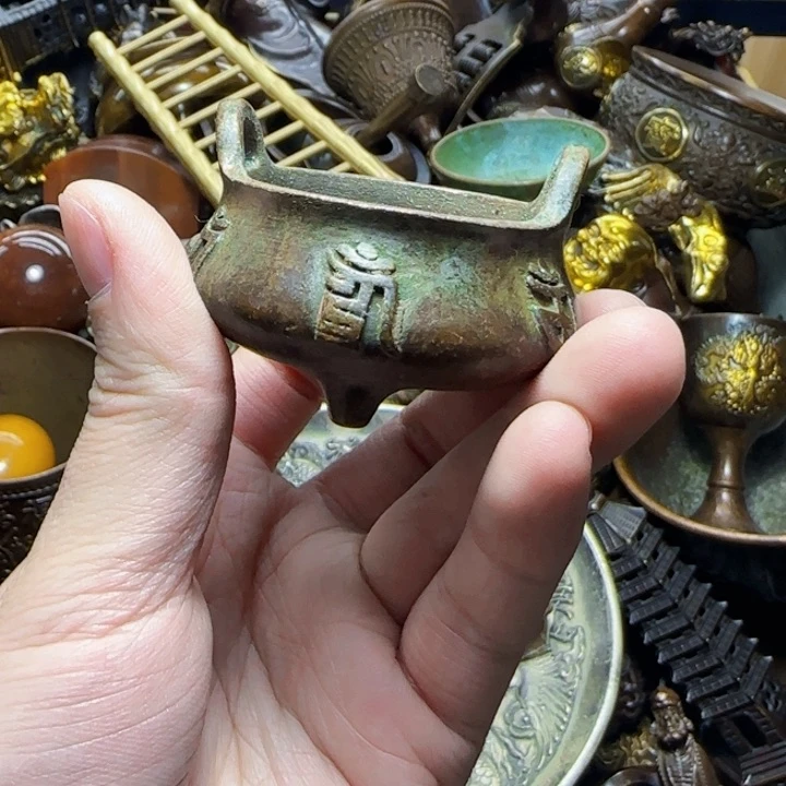 铜器把玩摆件链接