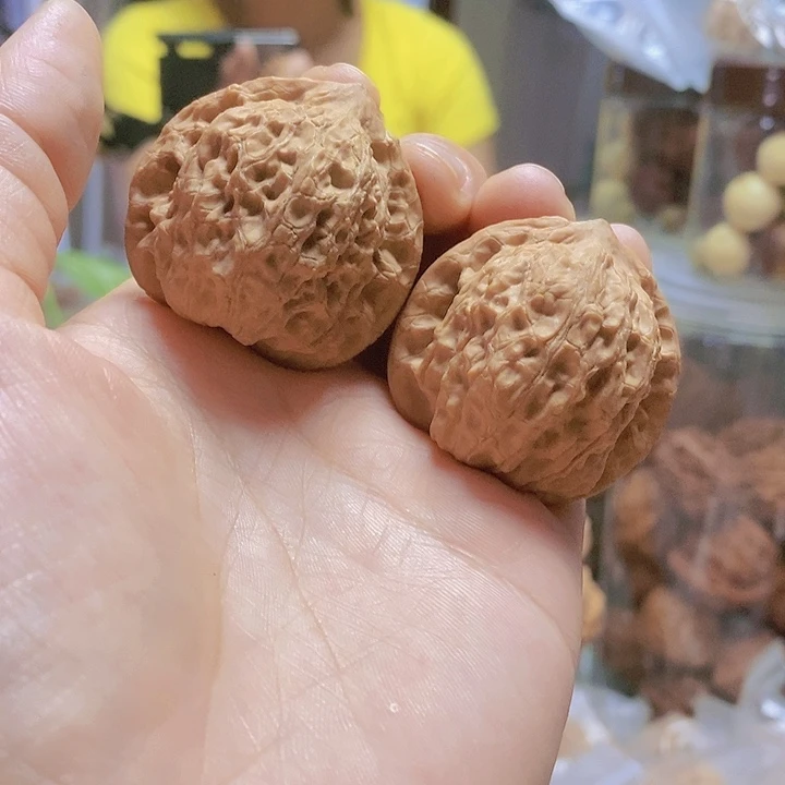 【闪购商品】文玩核桃把件40老树崔凯油