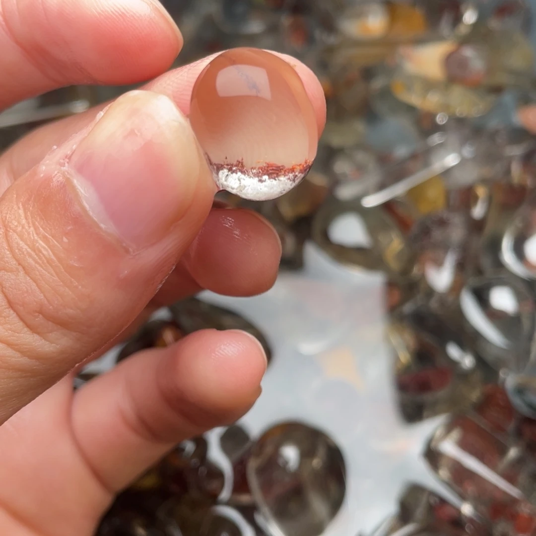 哈***猪只买单纯的吊坠，没带链子，属的性质。