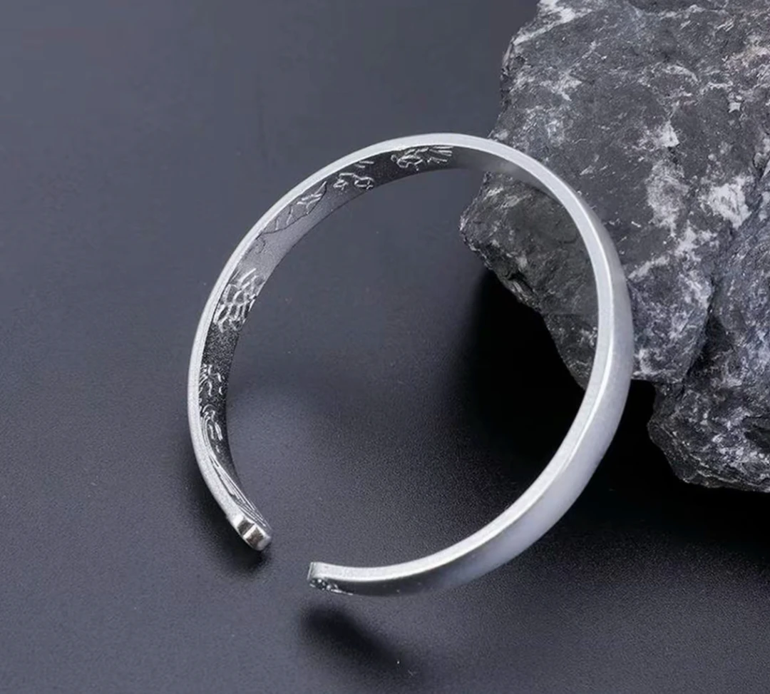 S045-精工磨砂祥运莲花手镯