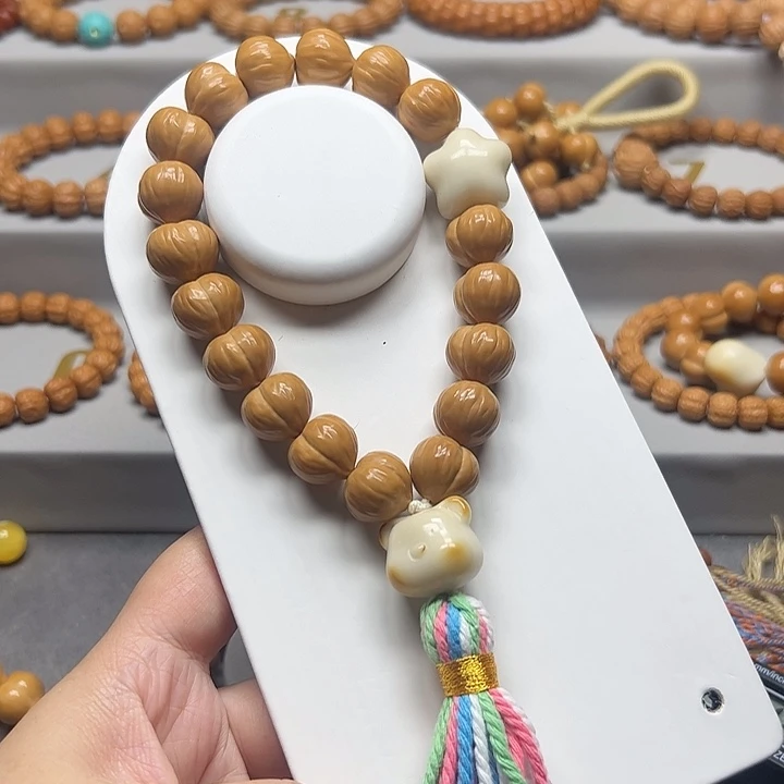 猴头核桃手串15➕屁桃