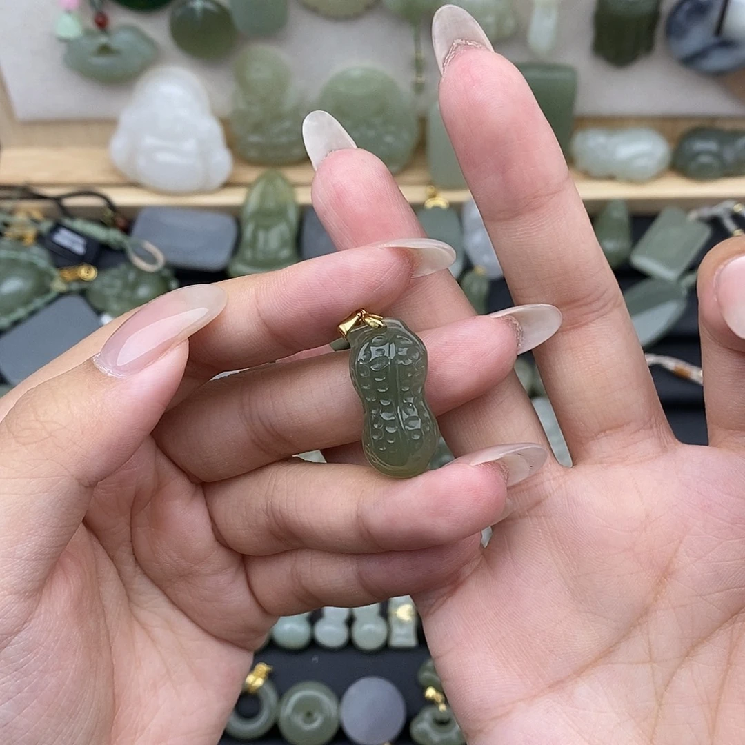 和田玉银S925镶嵌吊坠(赠链)