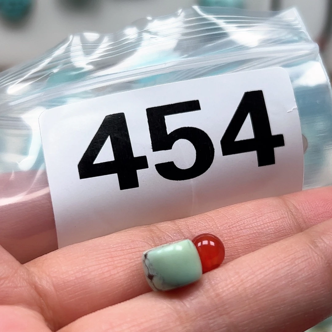 南红玛瑙颈饰未镶嵌