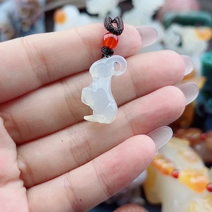 神***客玛瑙未镶嵌手饰吊坠