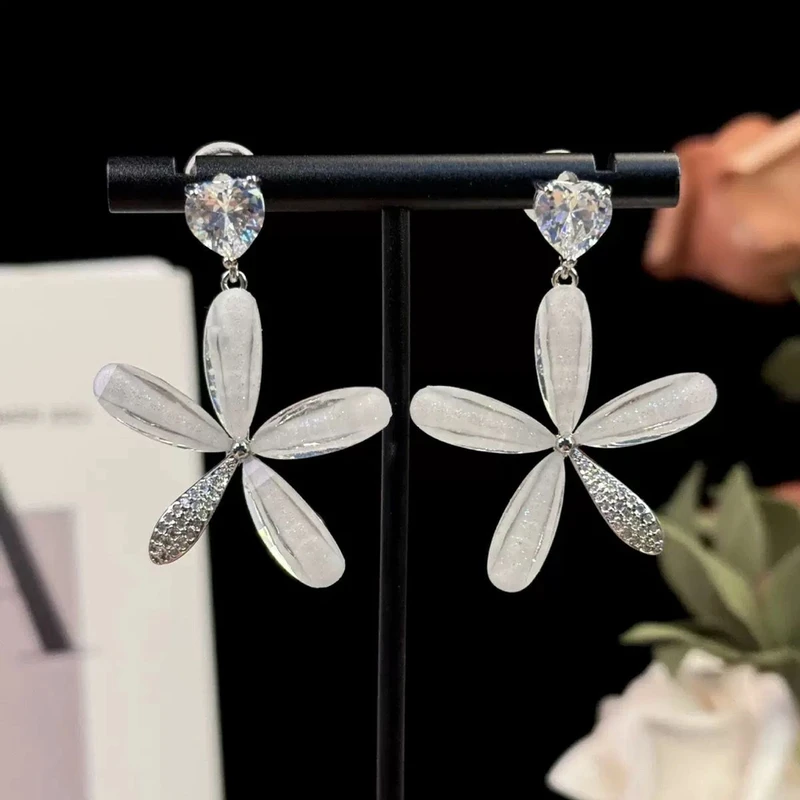 铜合金耳饰 气质轻奢时尚百搭个性精致简约小众耳饰LY0399