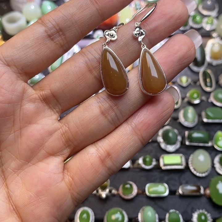 银S925镶嵌和田玉挂件