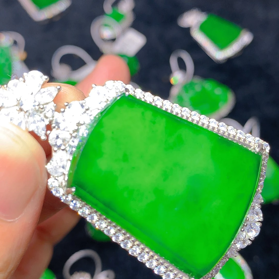 颈饰银S925镶嵌翡翠