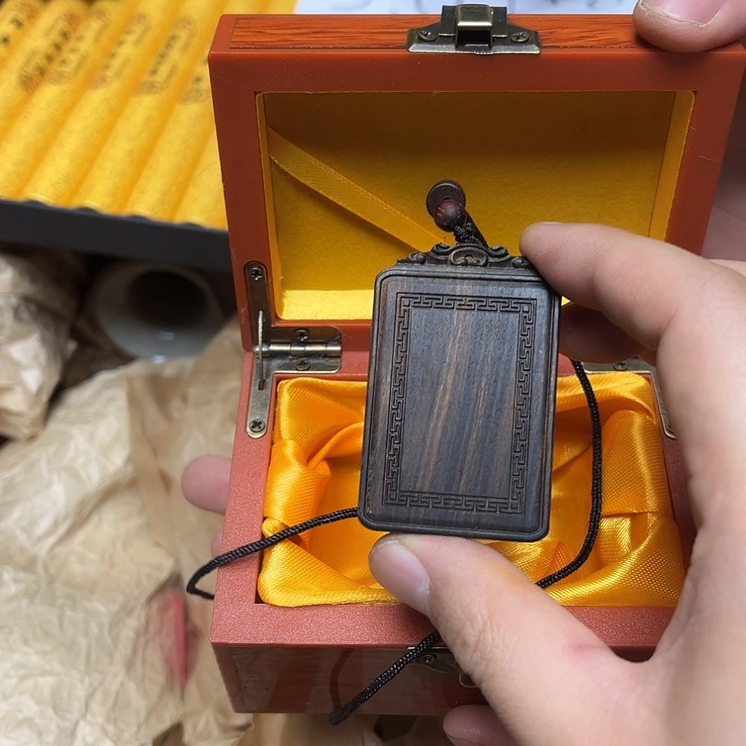 大叶紫檀（黑酸枝木类）