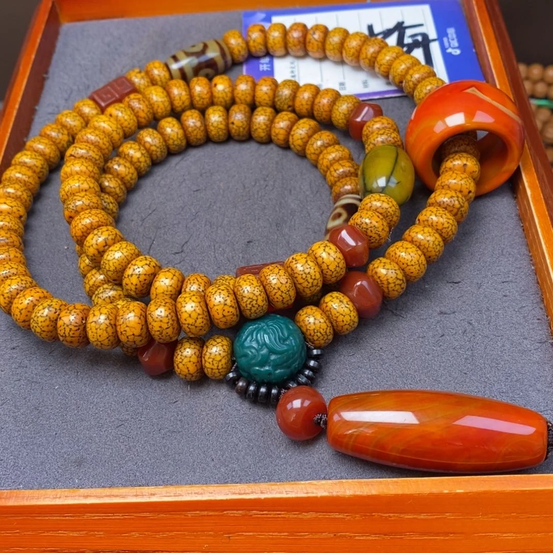 星月菩提吊坠彼**报星月