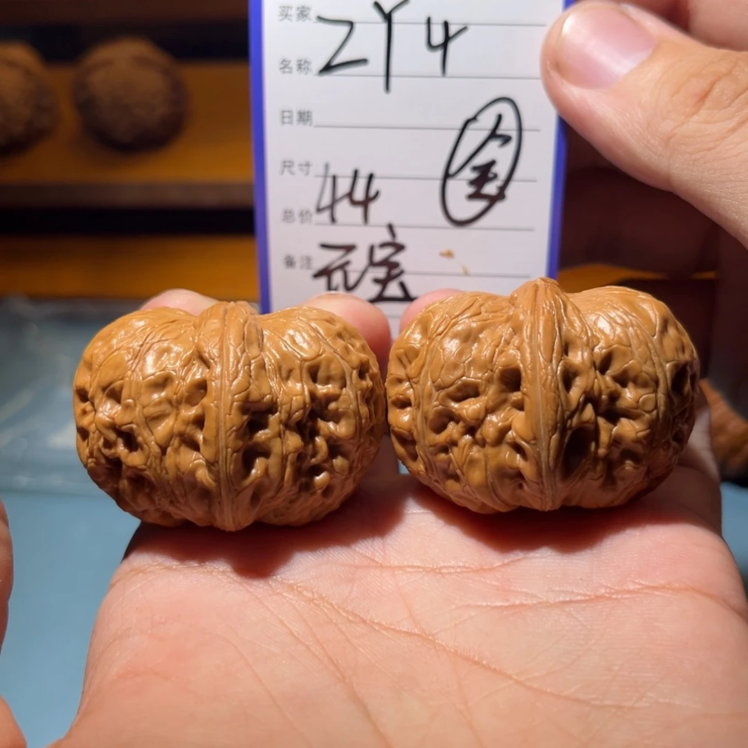 文玩核桃吊坠文玩