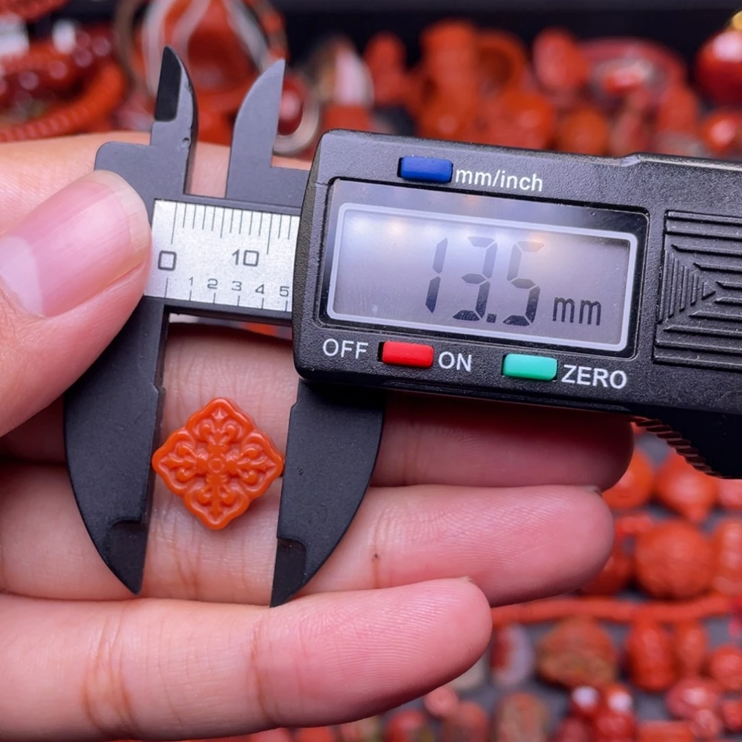 未镶嵌配饰南红玛瑙