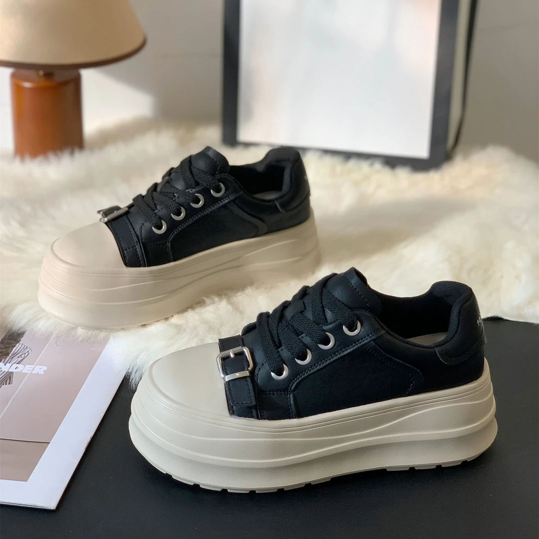 厚底小个子增高6cm时尚搭扣简约学院风小白鞋2025秋冬新款休闲鞋