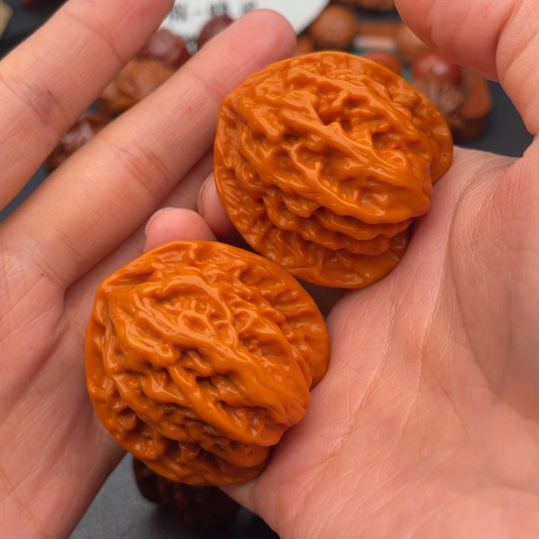 文玩核桃把件盘龙纹