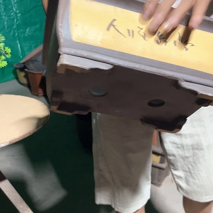 32黄色马槽花盆花盆