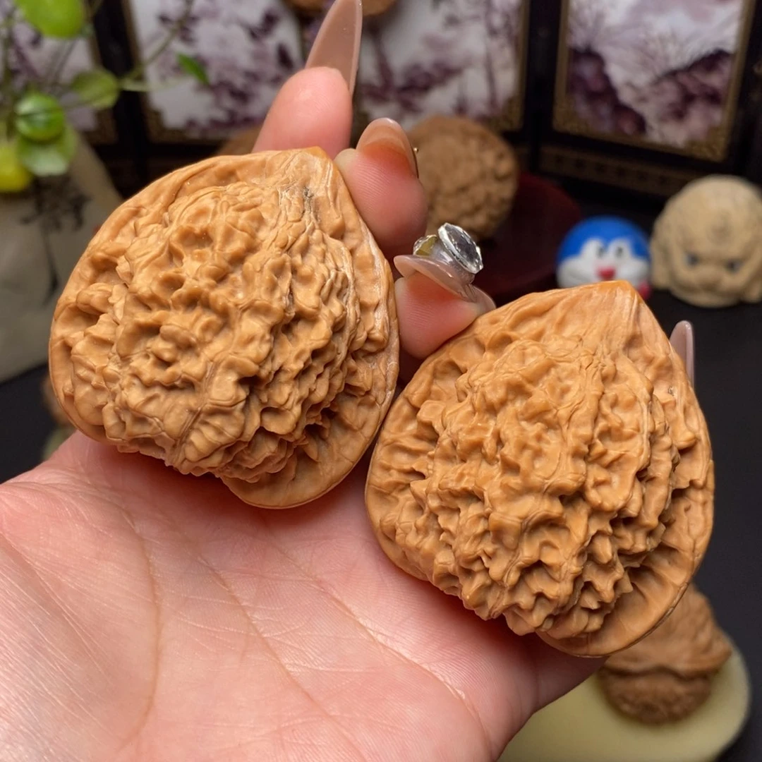 文玩核桃吊坠早****?官帽47