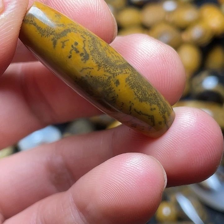 茶***客玛瑙/玉髓未镶嵌颈饰