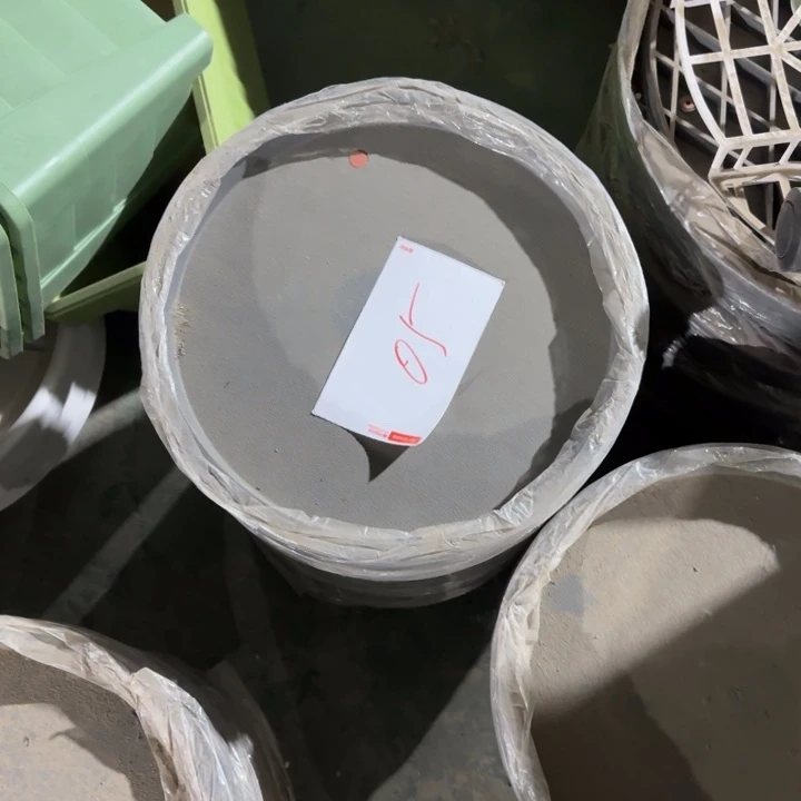 编号是05号的05号的花盆