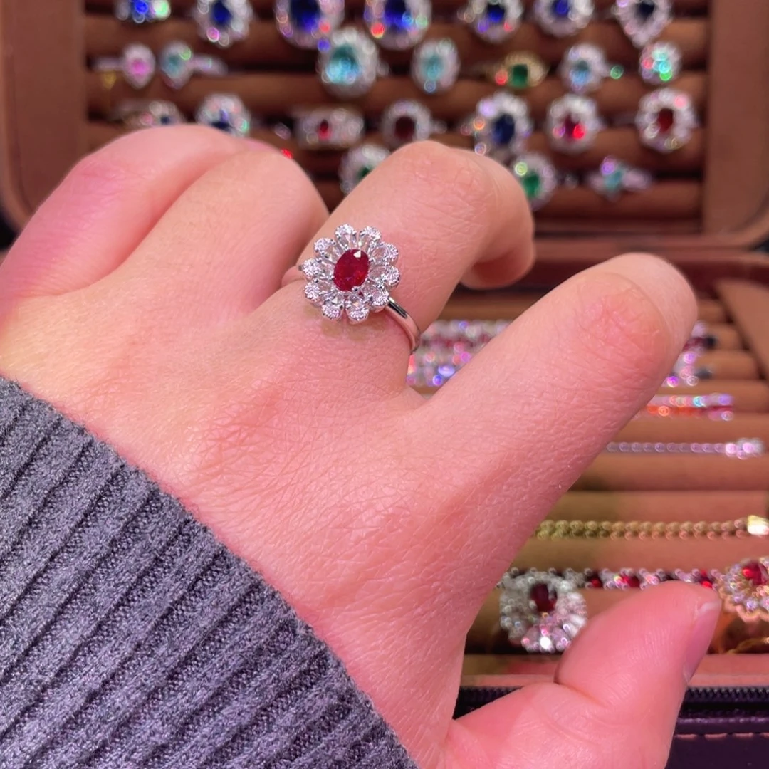 戒指红宝石18K金镶嵌