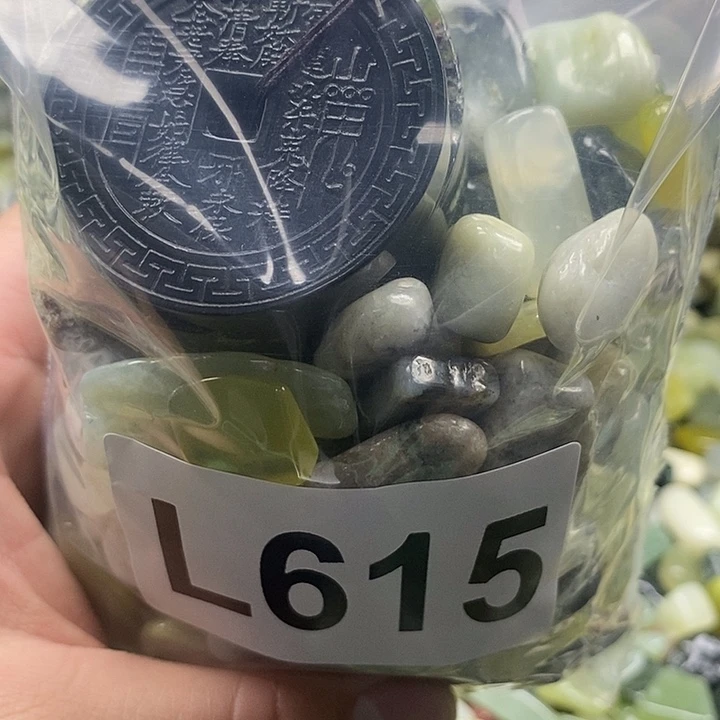 岫玉鱼缸石未镶嵌