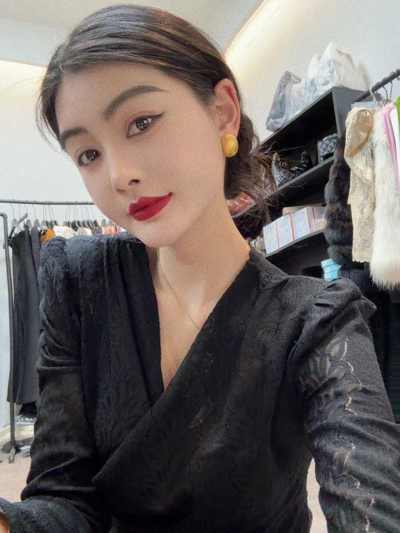 合金耳饰 2025款复古简约光面百搭气质耳饰