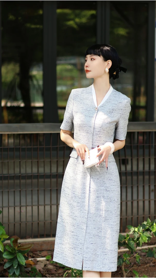 《锦瑟华年》-鹿歌时尚气质V领中长款连衣裙H5202LA0494