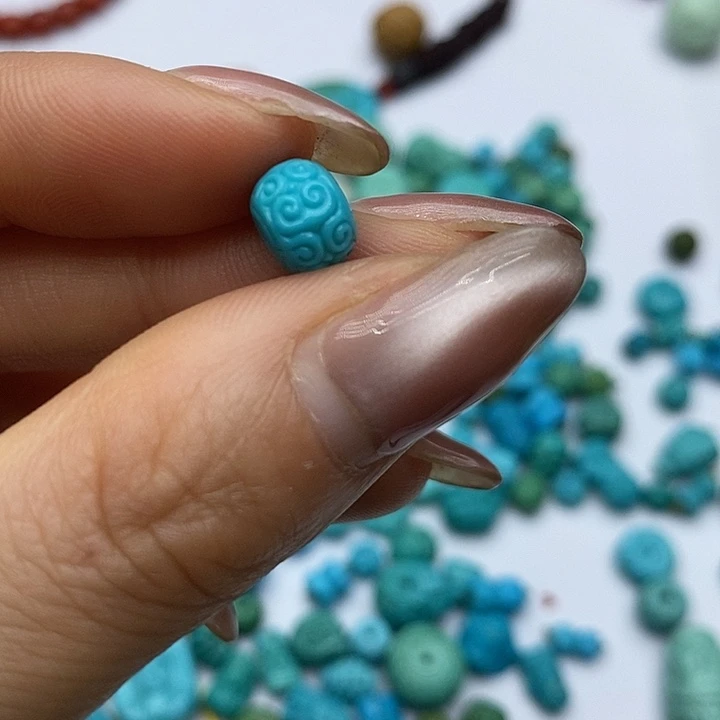 绿松石未镶嵌珠宝奇石