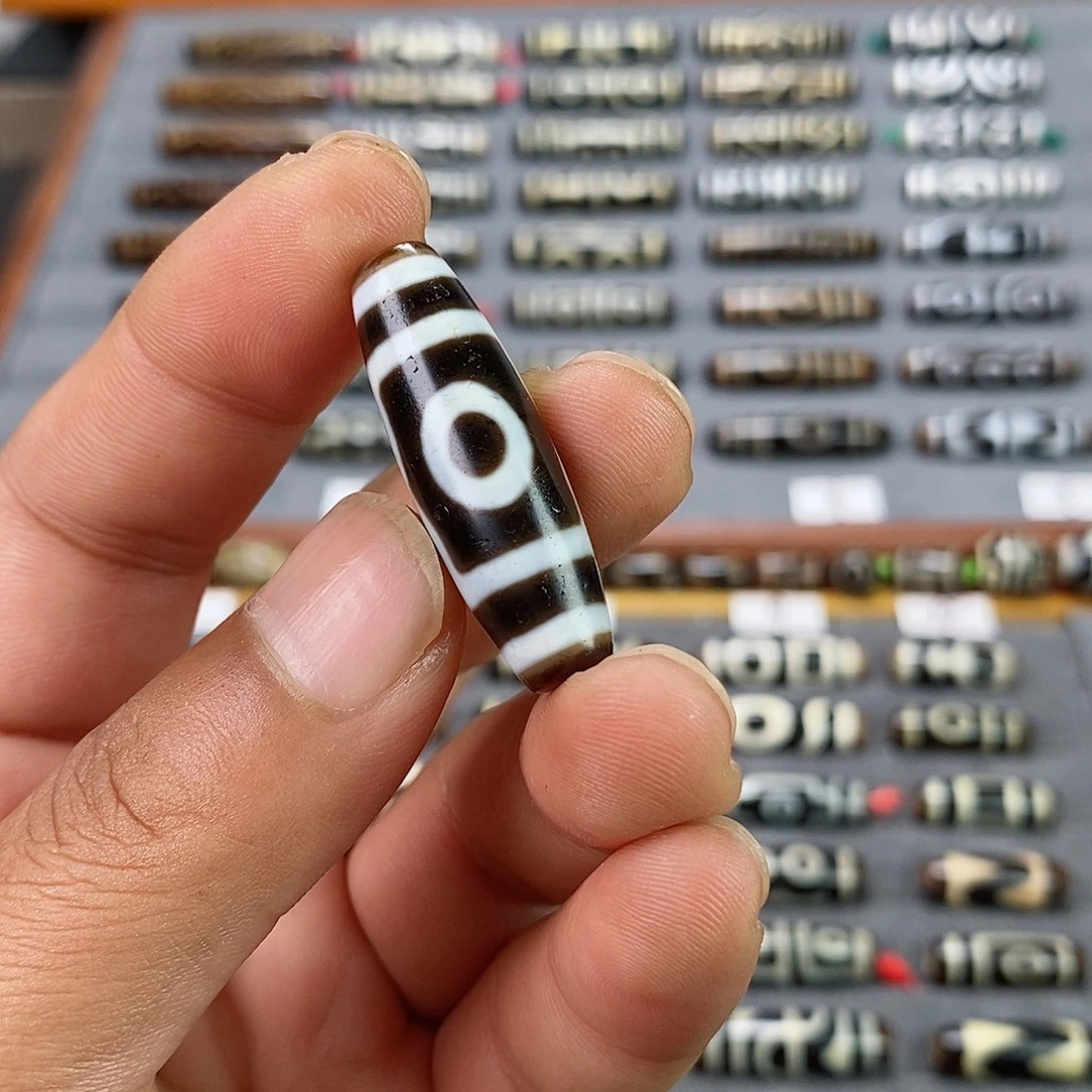 K***酱玛瑙/玉髓（覆膜）颈饰未镶嵌