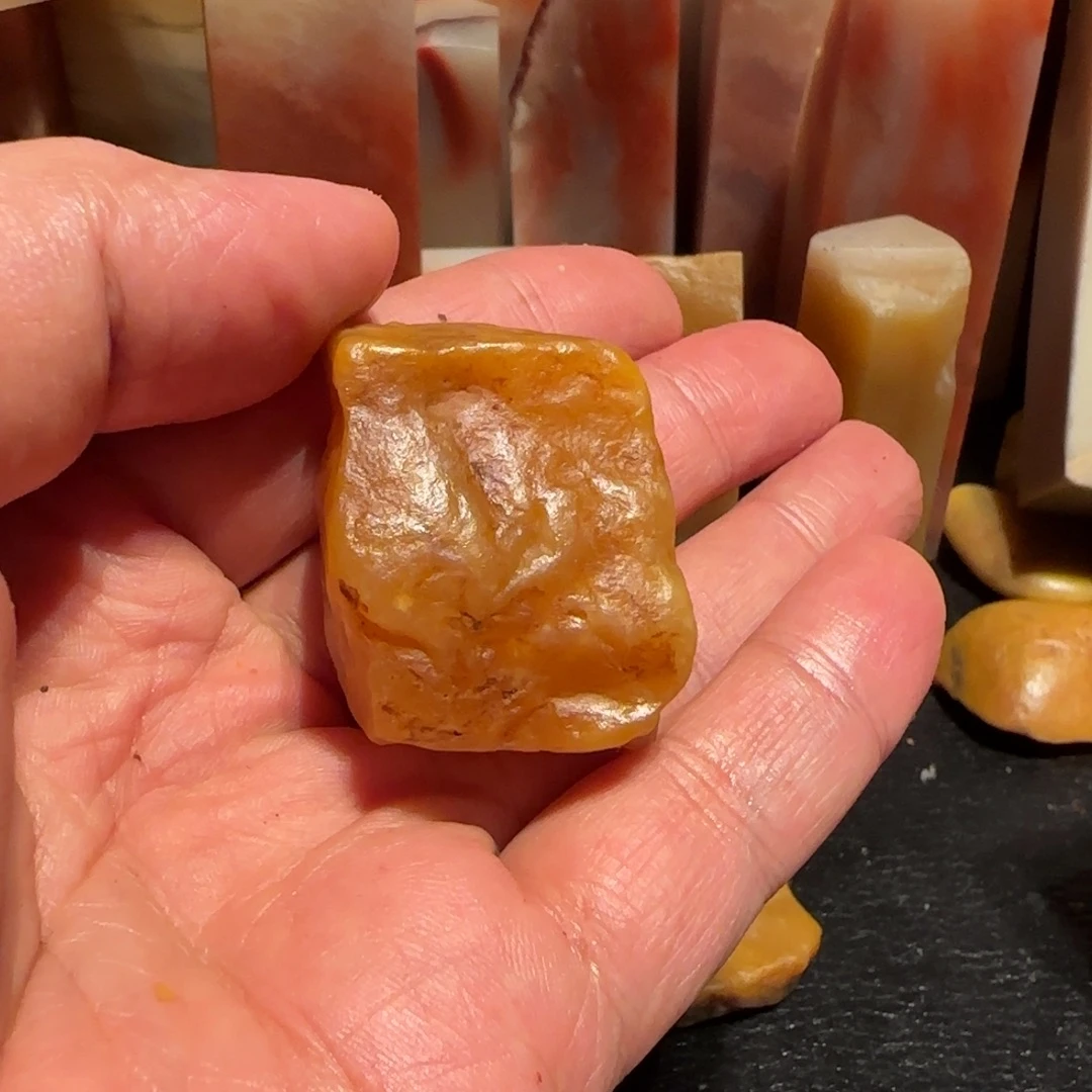 乘***8老挝石田黄原石．．．．