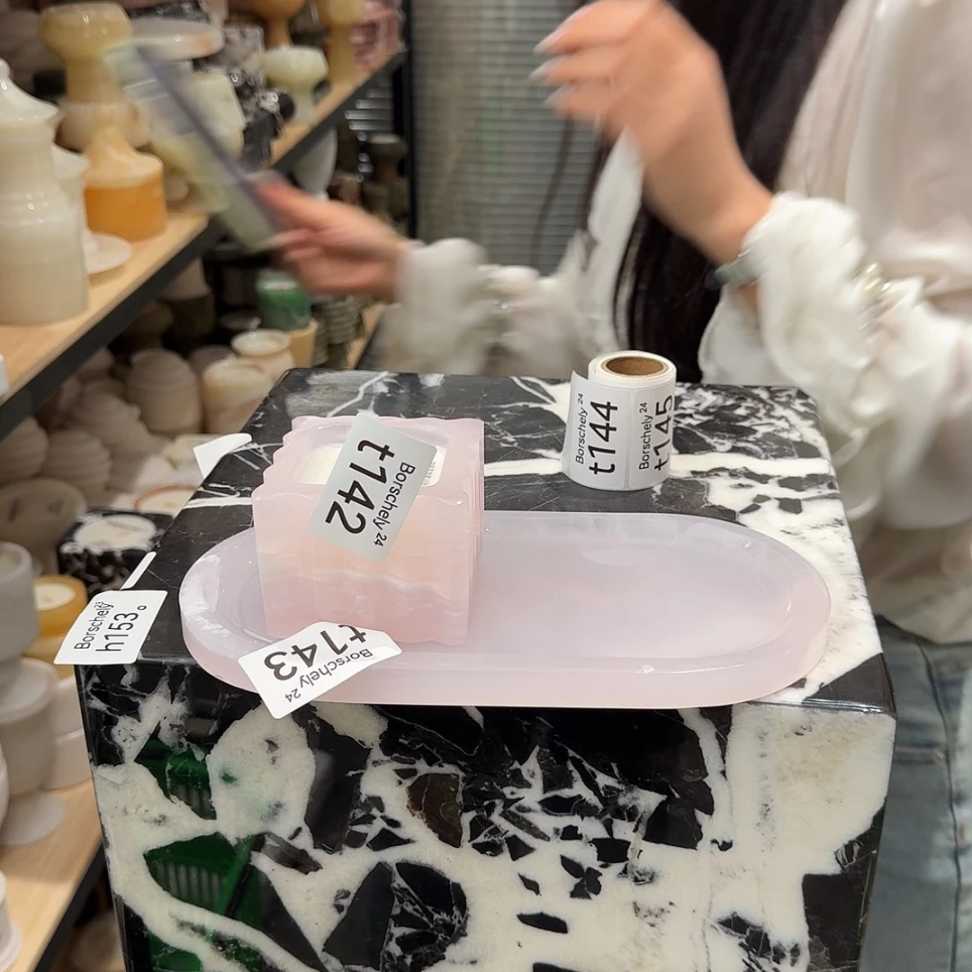 t142。t143。    花。 手感