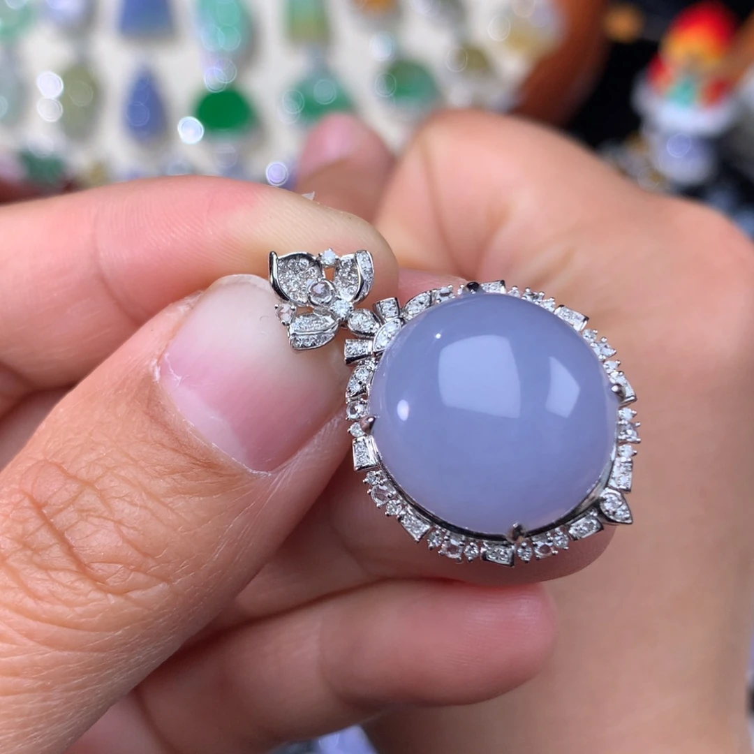 翡翠吊坠(不含链)18K金镶嵌