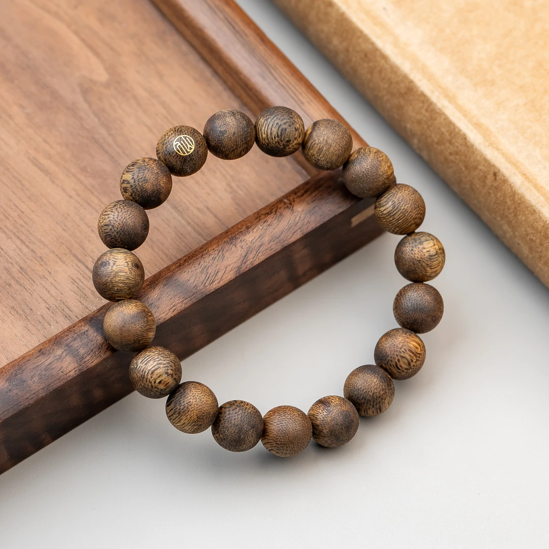 沉香【旗舰款】莺歌绿奇楠沉香10mm仙字标单圈手串