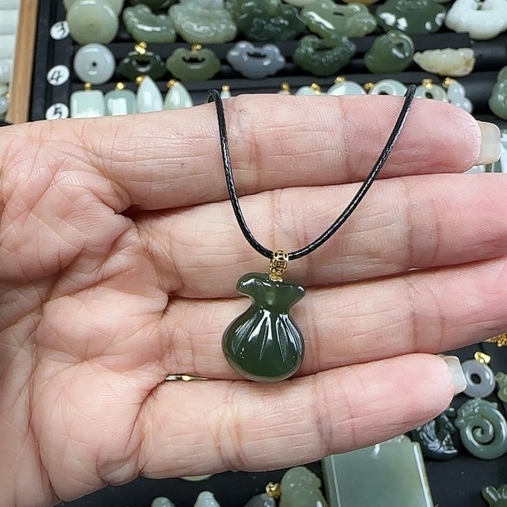 和田玉18K金镶嵌吊坠(不含链)