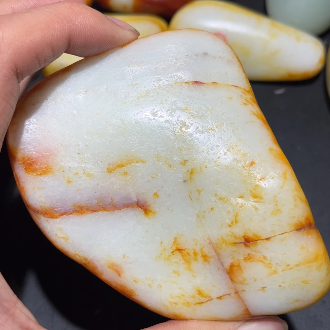 和田玉未镶嵌珠宝奇石