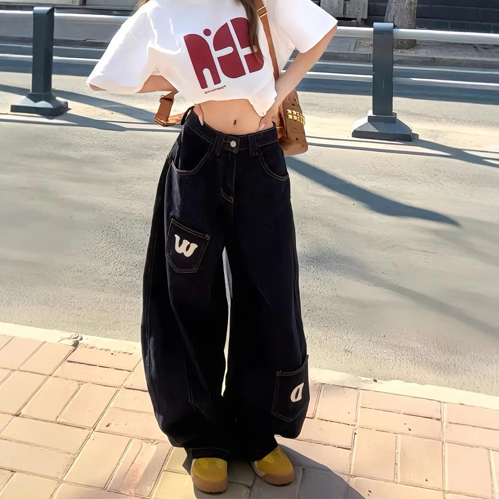 大码美式高街复古丹宁高级感弯刀牛仔裤女潮流宽松字母印花阔腿裤